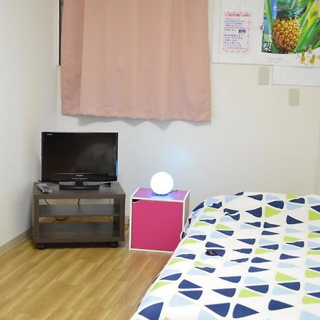 Guest House Fukutomi - Female Only Naha Exterior foto